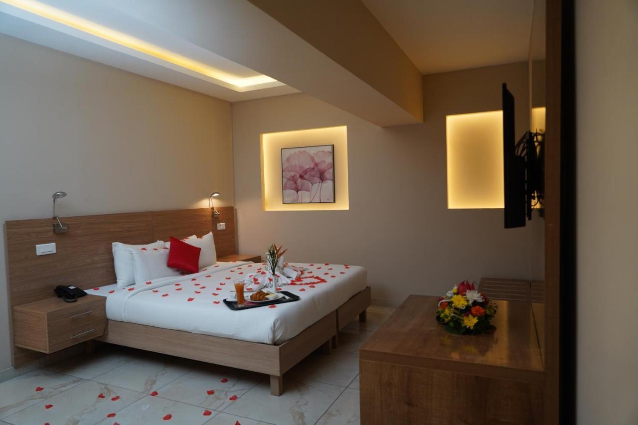 Hotel Astral Abidjan Exterior foto